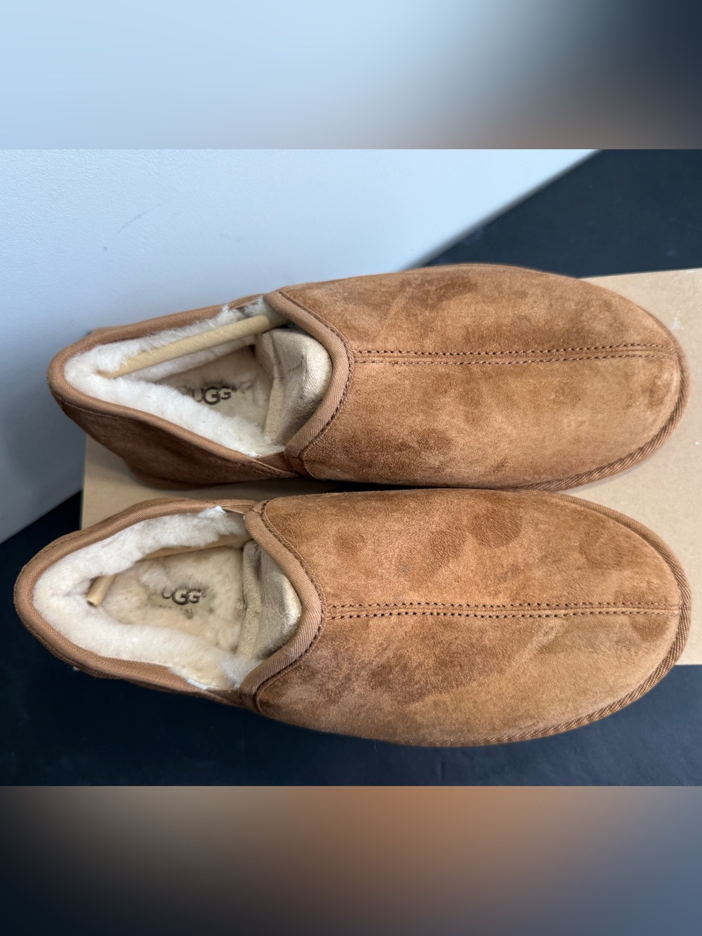 UGG Scuff Romeo II Slippers - Picture 6 of 12